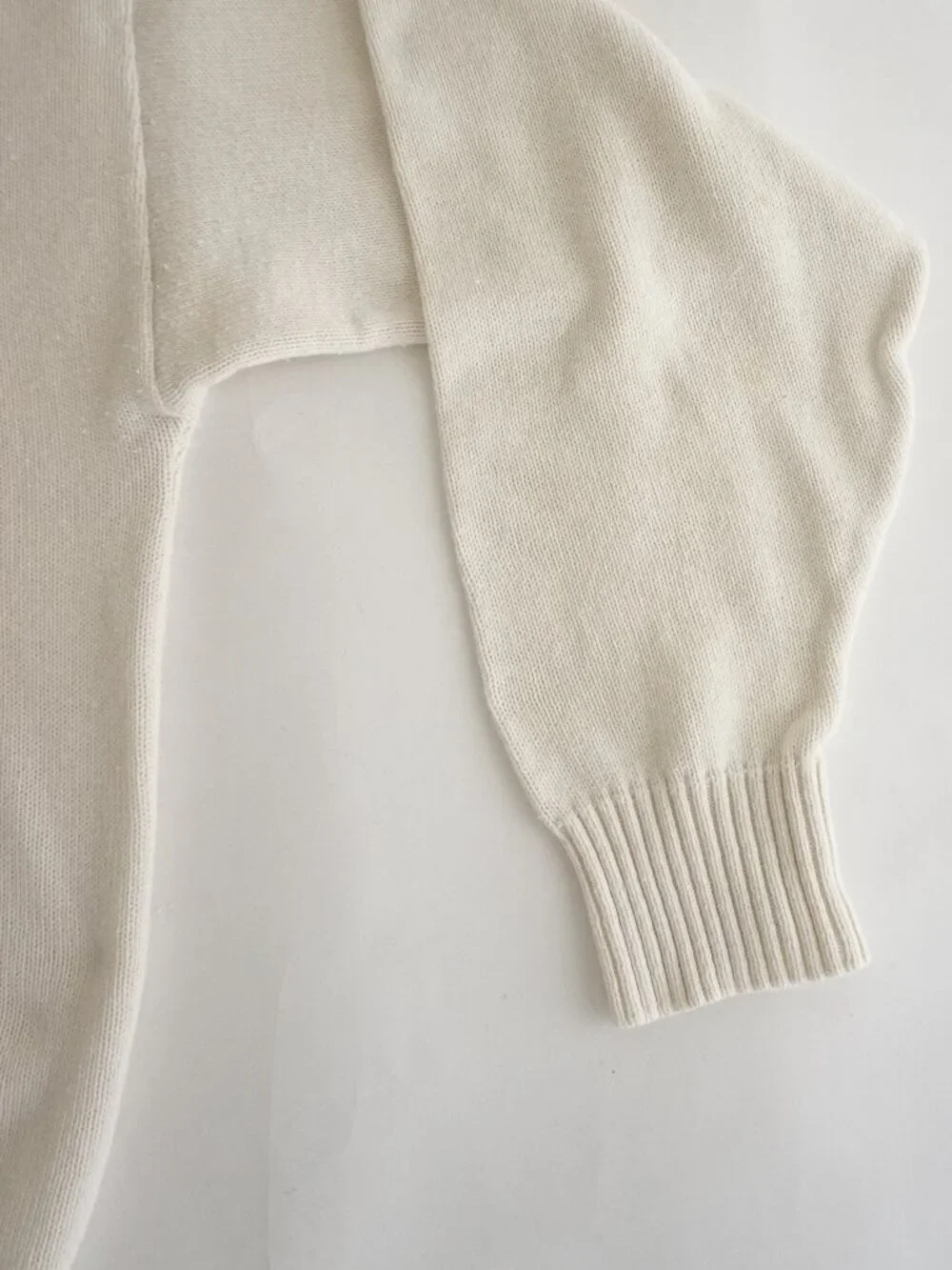 Vintage Classics Cream Solid Knit Minimal Ribbed Hem Crew Neck Sweater Cotton M - Picture 4 of 10